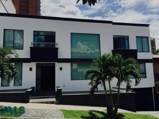 Casa en Sabaneta en Loma de San Jose