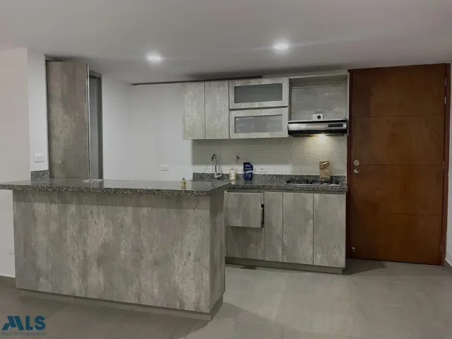 Apartamento en Medellín en Loma del Indio