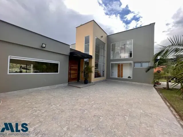 Casa en Rionegro en V. Quirama