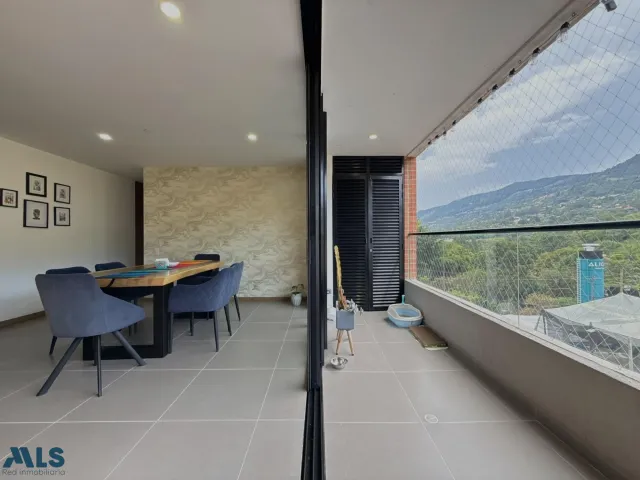 Apartamento en Envigado en Loma del Escobero
