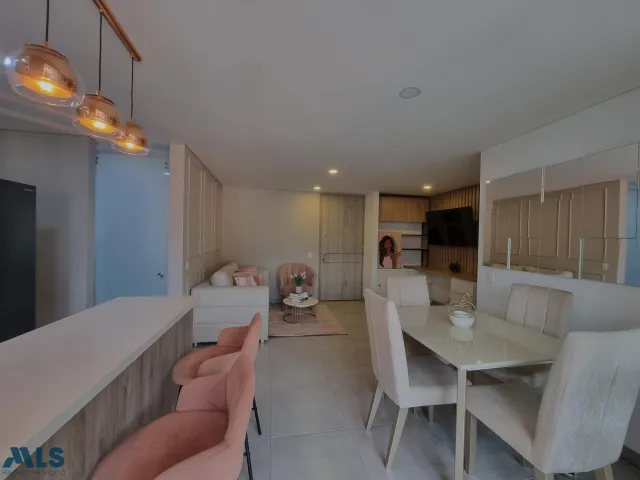 Apartamento en Envigado en Loma de los Mesa