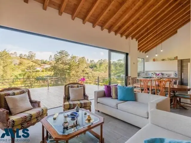 Casa en Rionegro en V. Ojo de Agua