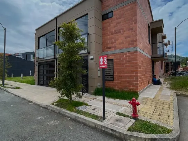 Casa en La Ceja en Urbano (La Ceja)