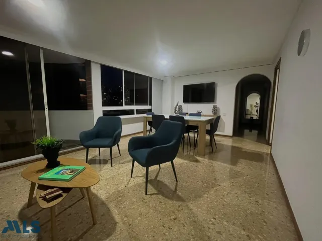 Apartamento en Medellín en Milla de oro