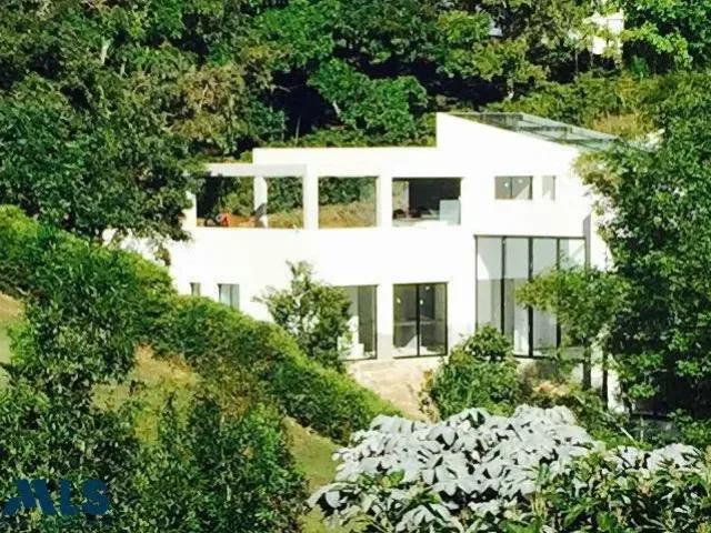 Casa en El Retiro en Sector Fizebad