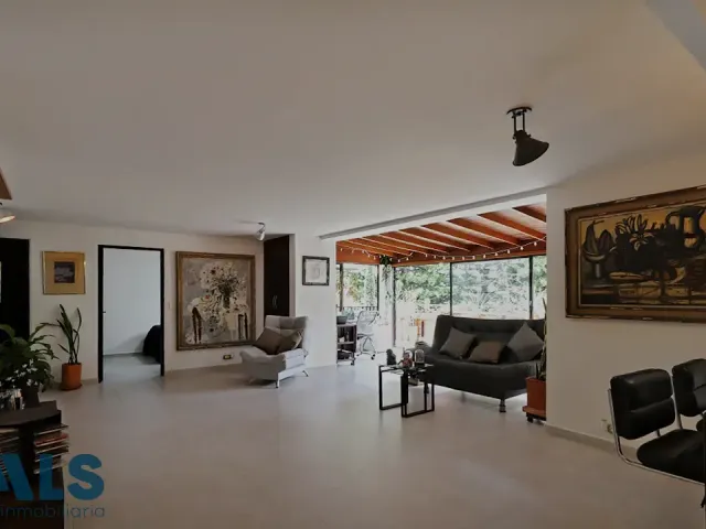 Apartamento en Medellín en El Campestre
