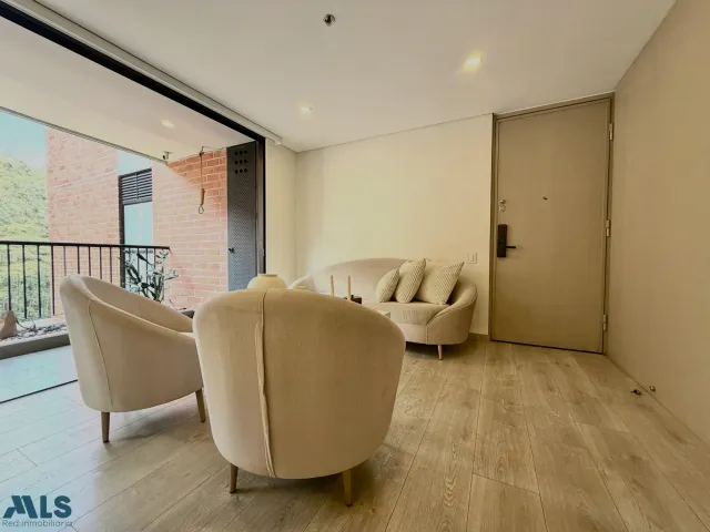 Apartamento en Medellín en Altos del Poblado
