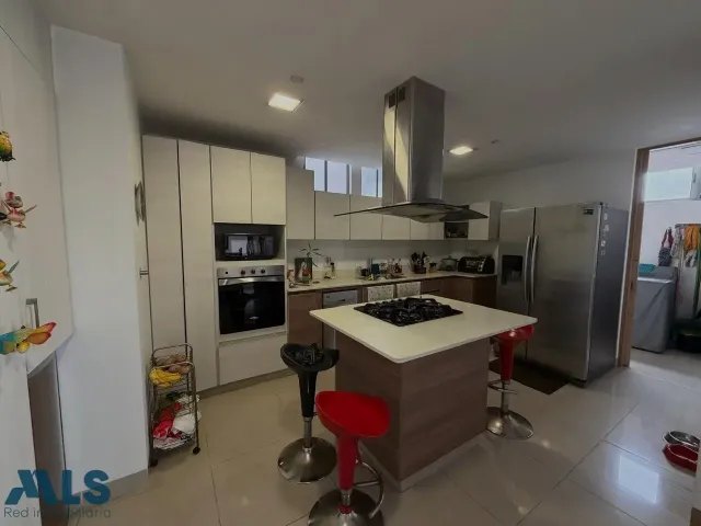 Apartamento en Medellín en Santa Maria de los Angeles