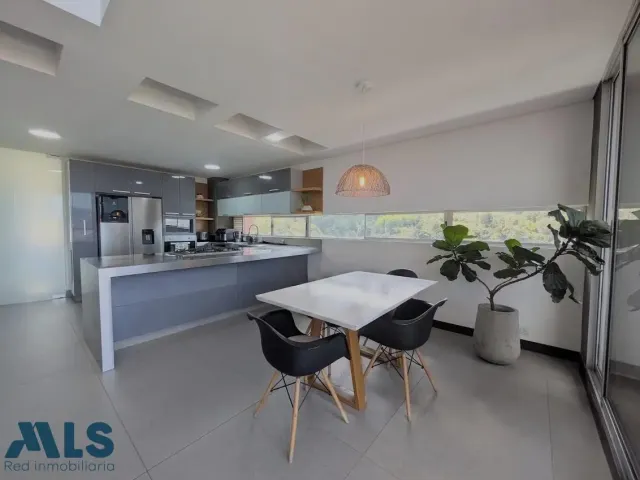 Apartamento en Medellín en El Tesoro