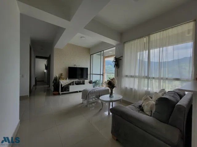 Apartamento en Sabaneta en Las Lomitas