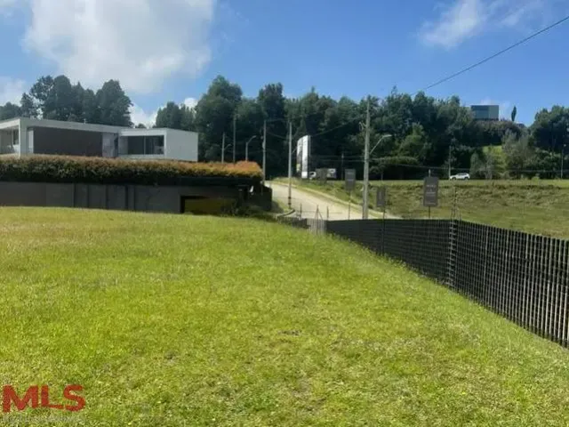 Lote Residencial en Envigado en Alto de las Palmas