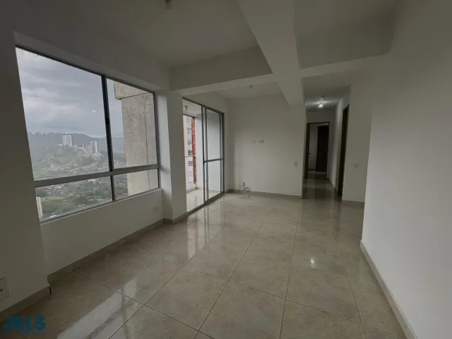 Apartamento en Sabaneta en Las Lomitas