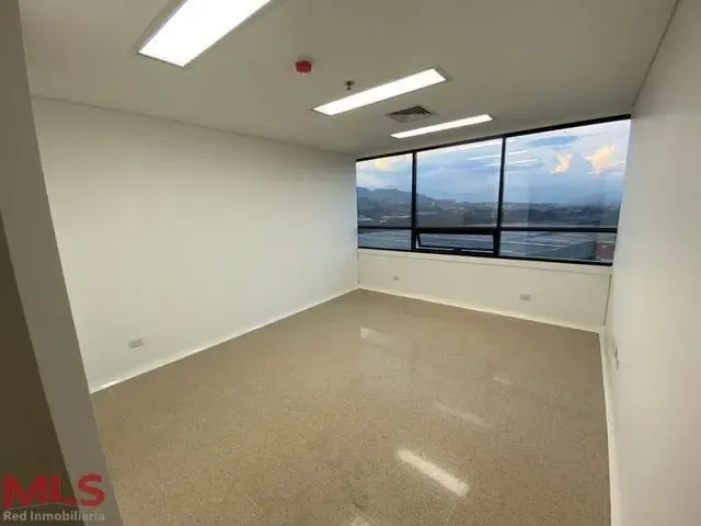 Consultorio en Envigado en Alcalá