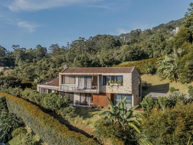 Casa en Envigado en Loma del Escobero