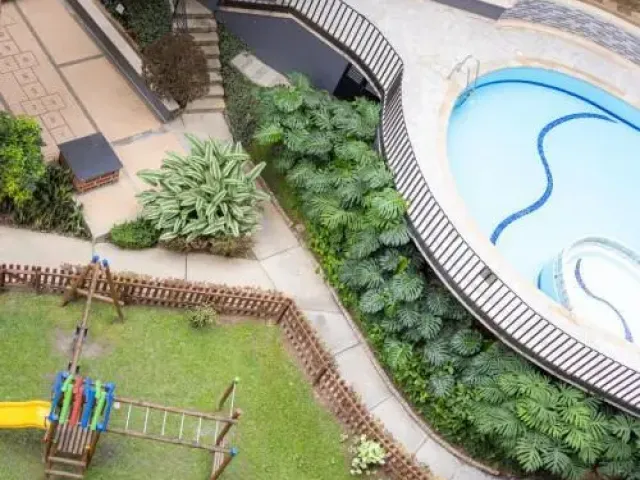 Spacious 4-Bedroom Duplex Apartment for Sale in El Poblado, Castropol | Great Value