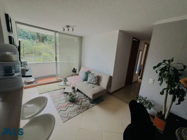 Apartamento en Medellín en Loma del Indio
