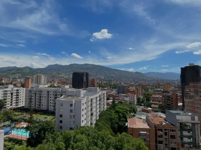 Apartamento en Medellín en Laureles