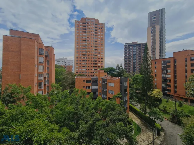 Apartamento en Medellín en El Campestre