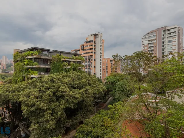 Apartamento en Medellín en Lalinde