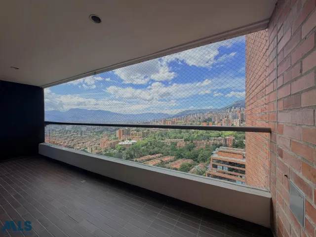 Apartamento en Envigado en Loma de Las Brujas