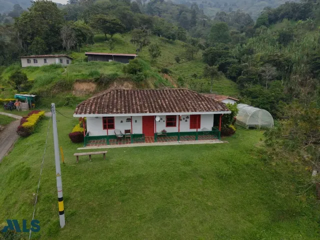 Finca Recreativa en Girardota en V. La Meseta