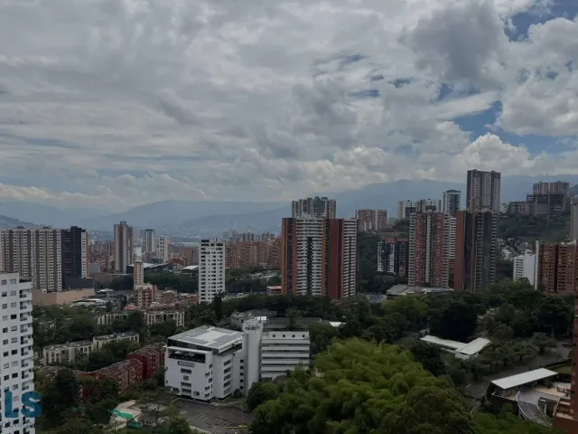 Apartamento en Sabaneta en Loma de San Remo