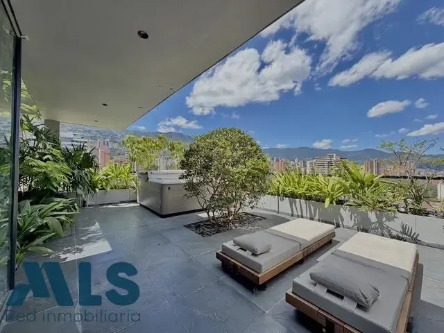 Apartamento en Medellín en Loma de los Parra