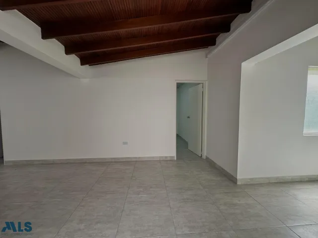 Casa en Medellín en Los Colores