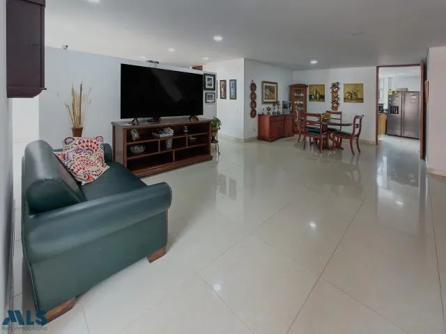 Apartamento en Medellín en Laureles