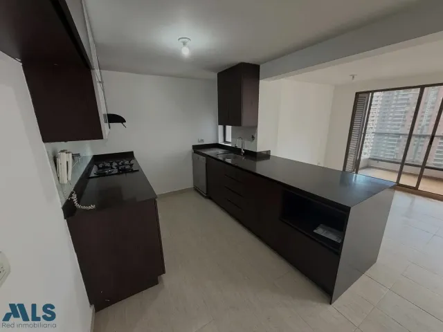 Apartamento en Medellín en Loma de Los Bernal