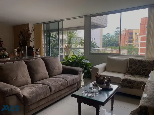 Apartamento en Envigado en Zuñiga