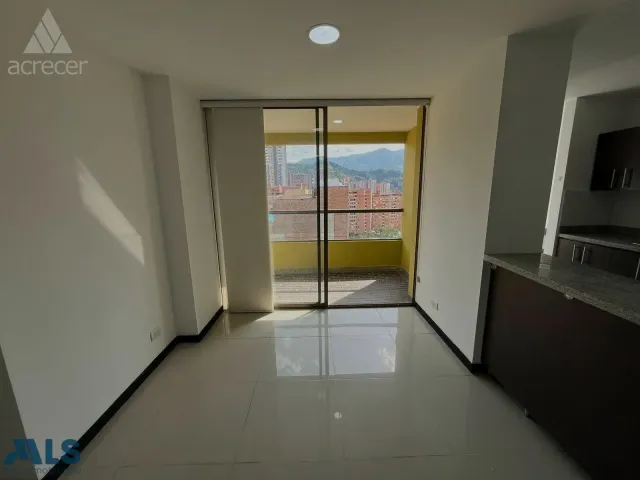 Apartamento en Sabaneta en Parque principal