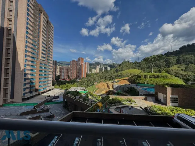 Apartamento en Sabaneta en Tres Esquinas