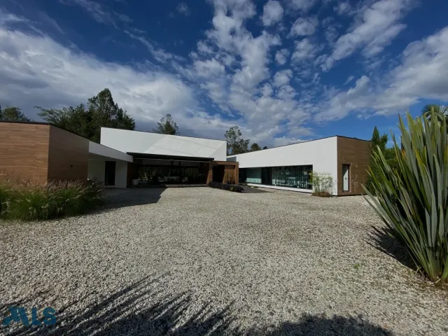 Casa en Rionegro en V. El Tablazo