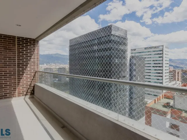 Apartamento en Medellín en Ciudad del Rio