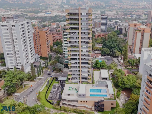 Apartamento en Medellín en Castropol