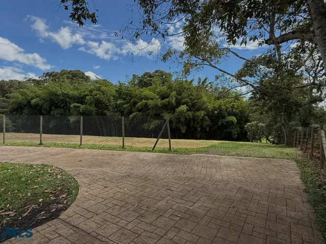 Lote Residencial en Rionegro en V. Vilachuaga