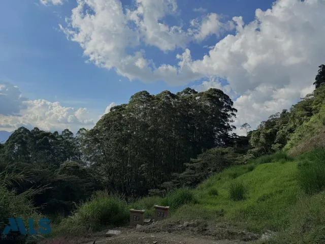 Lote Residencial en Envigado en Las palmas
