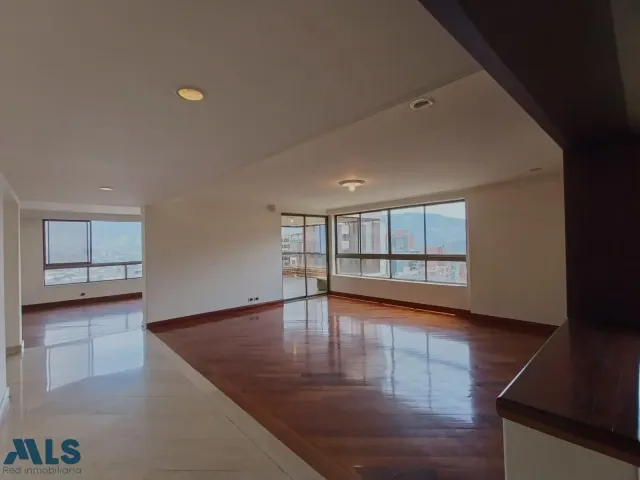 Apartamento en Medellín en Castropol
