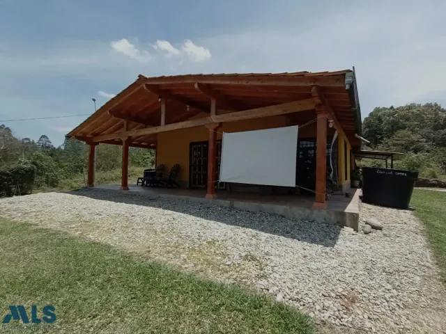 Casa en Rionegro en V. Mampuesto