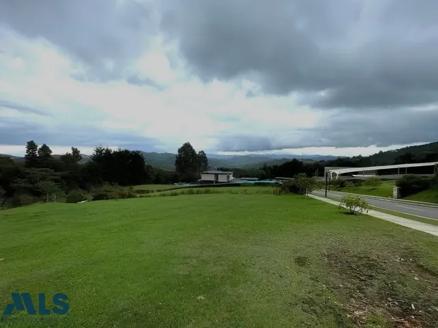 Lote Residencial en Envigado en Alto de las Palmas