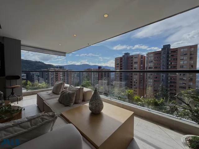 Apartamento en Envigado en Loma de Las Brujas