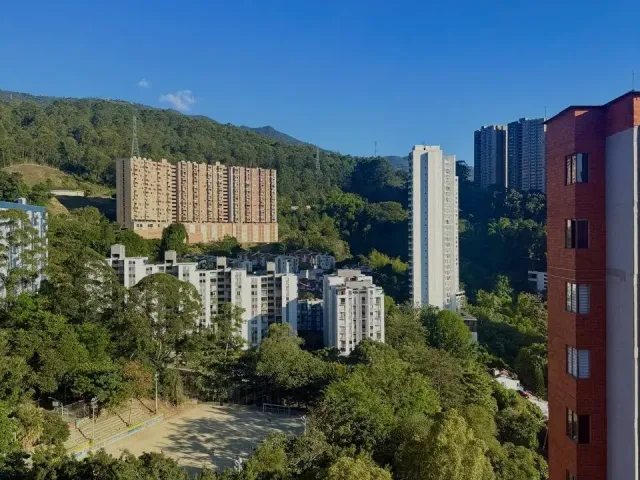 Apartamento en Medellín en Loma del Indio