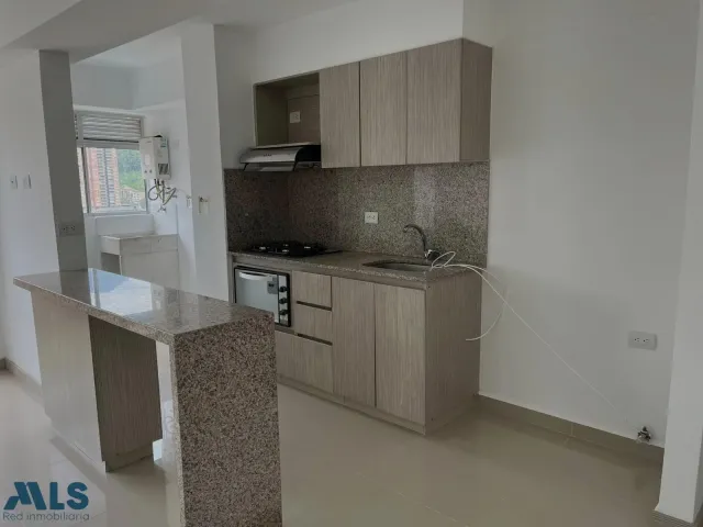 Apartamento en Sabaneta en Tres Esquinas