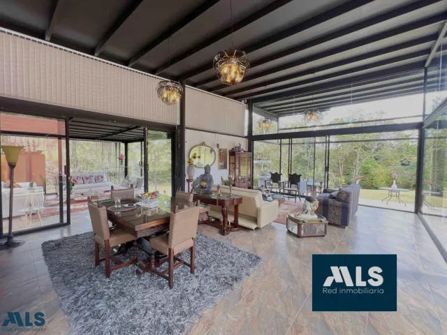 Casa en Rionegro en V. El Capiro (Rionegro)