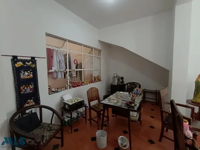 Casa en Medellín en La Floresta