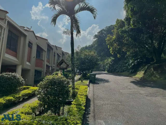 Casa en Envigado en El Dorado
