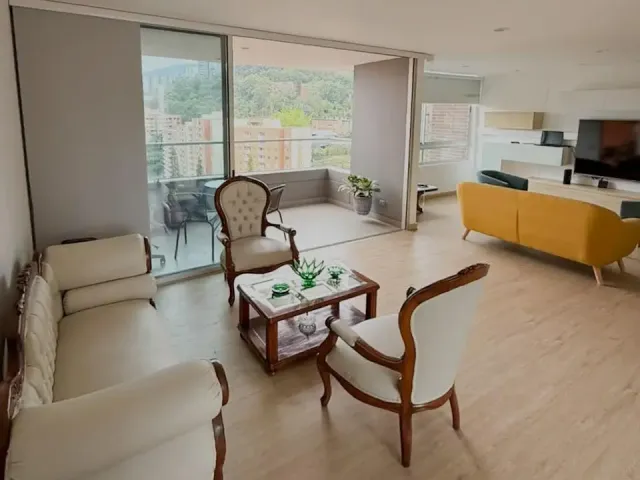 Apartamento en Medellín en Castropol