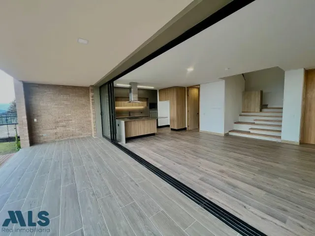 Casa en Rionegro en V. Sajonia