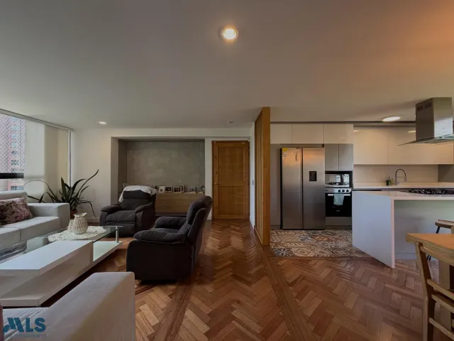 Apartamento en Medellín en Loma Los Gonzalez